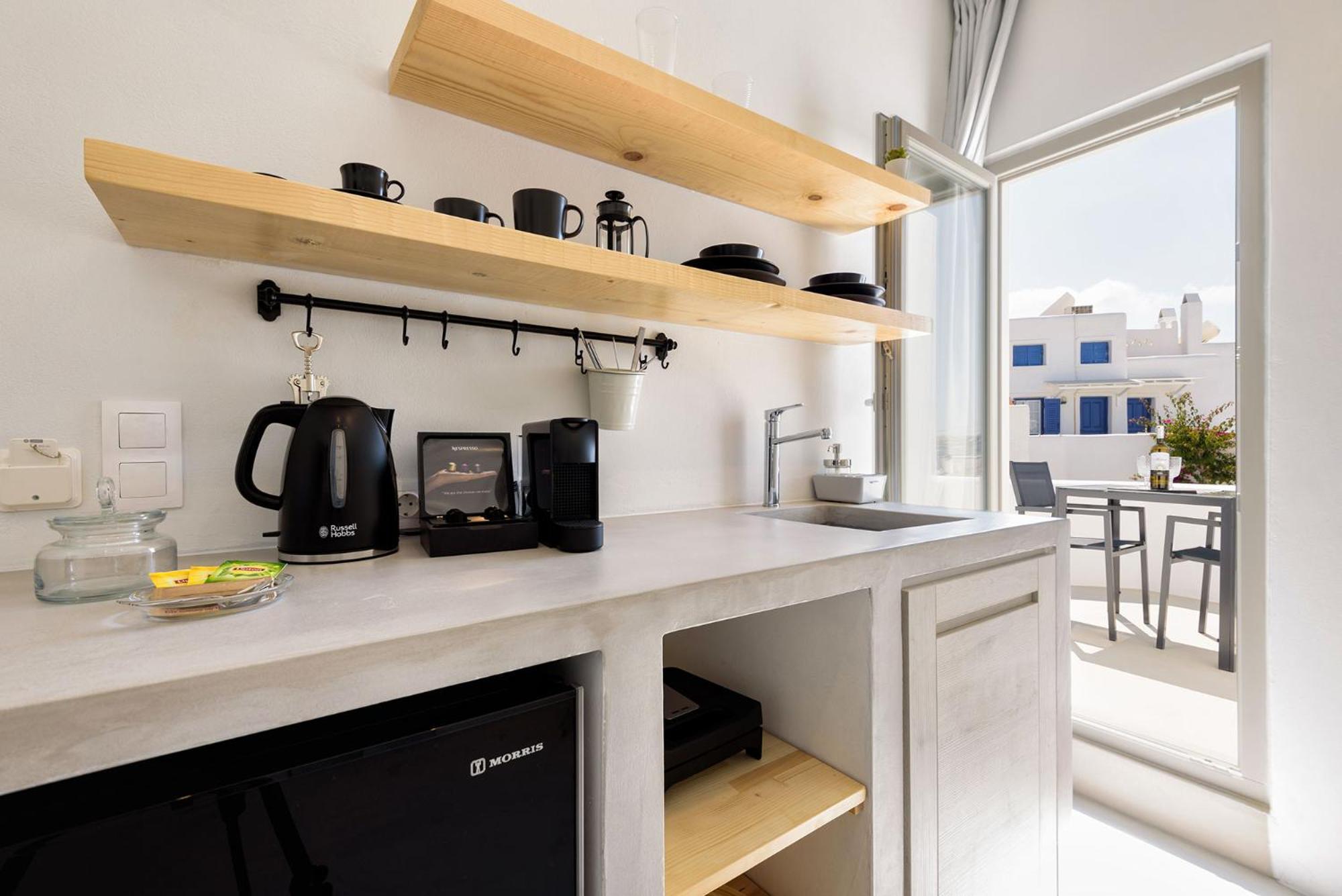 Peven Suites 纳乌萨 外观 照片