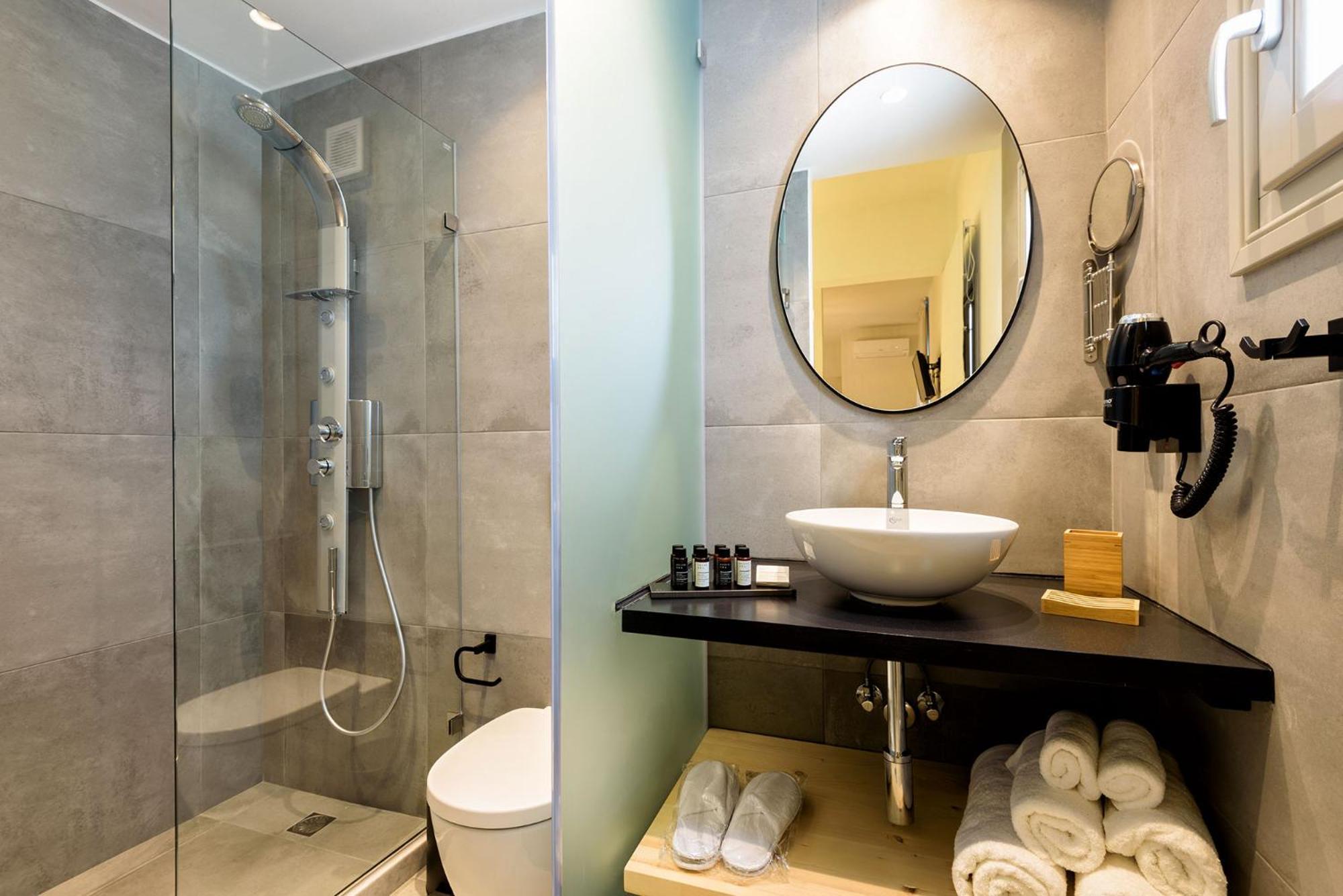 Peven Suites 纳乌萨 外观 照片